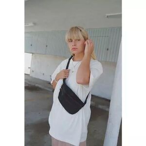 ✨Kipling Yasemina White Fanny Pack✨